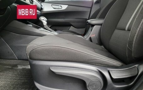 KIA Cerato IV, 2022 год, 2 249 000 рублей, 10 фотография