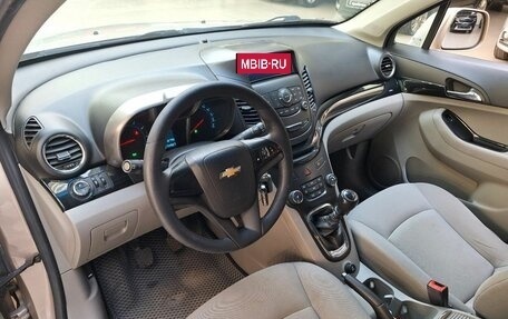 Chevrolet Orlando I, 2012 год, 800 000 рублей, 10 фотография