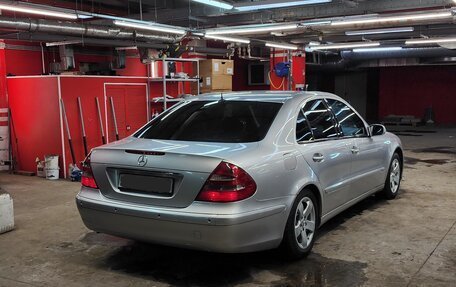 Mercedes-Benz E-Класс, 2002 год, 690 000 рублей, 3 фотография