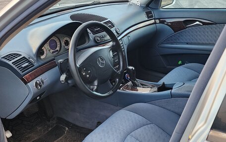 Mercedes-Benz E-Класс, 2002 год, 690 000 рублей, 13 фотография