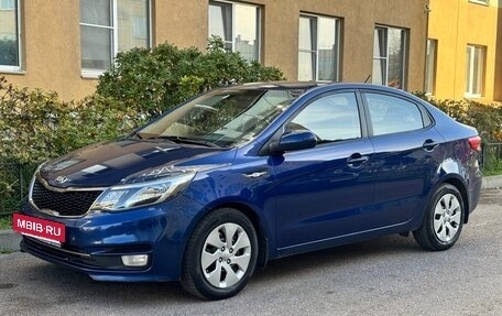 KIA Rio III рестайлинг, 2015 год, 880 000 рублей, 4 фотография