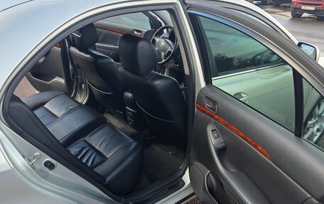 Toyota Avensis III рестайлинг, 2004 год, 750 000 рублей, 14 фотография