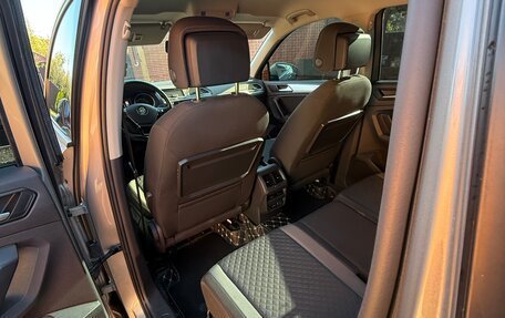 Volkswagen Tiguan II, 2020 год, 2 500 000 рублей, 10 фотография