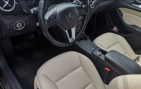 Mercedes-Benz B-Класс, 2013 год, 1 630 000 рублей, 3 фотография