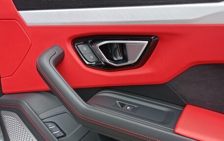 Lamborghini Urus I, 2019 год, 21 700 000 рублей, 17 фотография