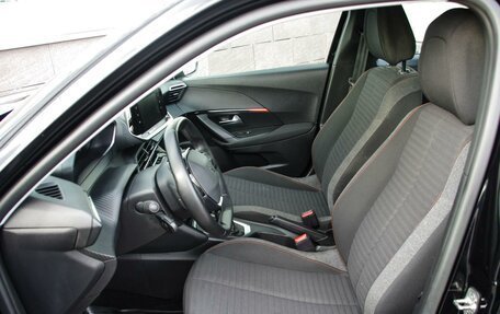 Peugeot 2008 II, 2021 год, 1 890 000 рублей, 7 фотография