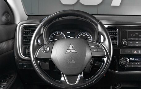 Mitsubishi Outlander III рестайлинг 3, 2016 год, 1 679 000 рублей, 11 фотография