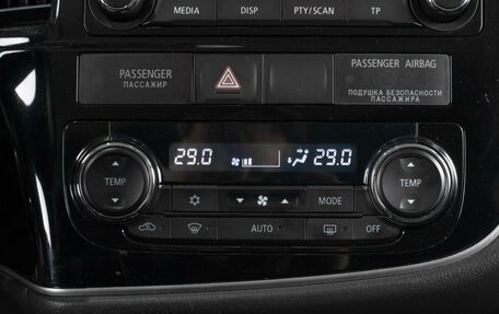 Mitsubishi Outlander III рестайлинг 3, 2016 год, 1 679 000 рублей, 17 фотография