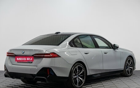 BMW 5 серия, 2025 год, 8 800 000 рублей, 2 фотография