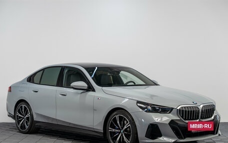BMW 5 серия, 2025 год, 8 800 000 рублей, 3 фотография
