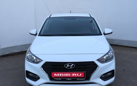 Hyundai Solaris II рестайлинг, 2017 год, 880 000 рублей, 2 фотография