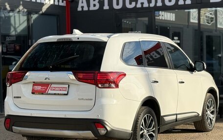 Mitsubishi Outlander III рестайлинг 3, 2017 год, 1 970 000 рублей, 8 фотография
