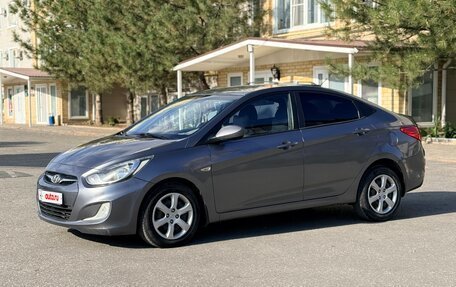 Hyundai Solaris II рестайлинг, 2011 год, 740 000 рублей, 3 фотография