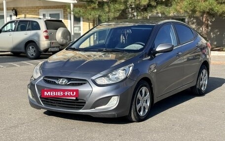 Hyundai Solaris II рестайлинг, 2011 год, 740 000 рублей, 2 фотография