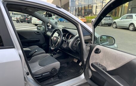 Honda Fit III, 2005 год, 360 000 рублей, 13 фотография