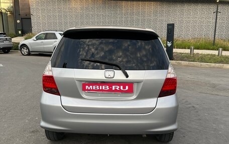 Honda Fit III, 2005 год, 360 000 рублей, 4 фотография
