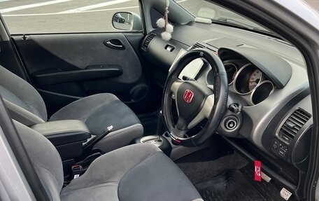 Honda Fit III, 2005 год, 360 000 рублей, 14 фотография