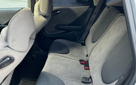 Honda Fit III, 2005 год, 360 000 рублей, 26 фотография