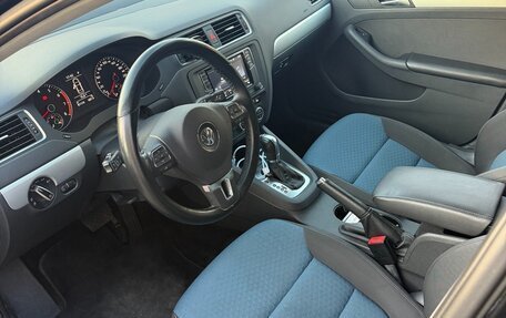 Volkswagen Jetta VI, 2013 год, 1 450 000 рублей, 16 фотография