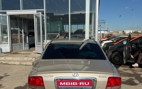 Hyundai Sonata IV рестайлинг, 2004 год, 210 000 рублей, 4 фотография