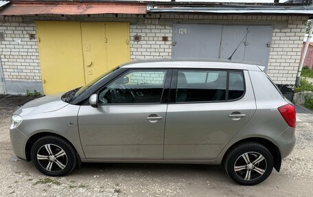 Skoda Fabia II, 2009 год, 650 000 рублей, 2 фотография