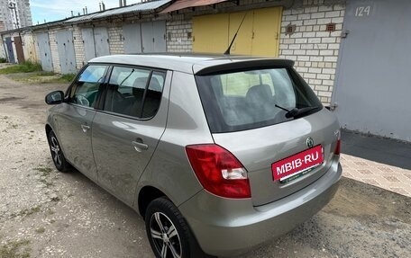 Skoda Fabia II, 2009 год, 650 000 рублей, 3 фотография