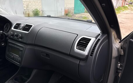 Skoda Fabia II, 2009 год, 650 000 рублей, 28 фотография