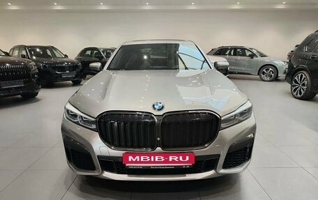 BMW 7 серия, 2019 год, 6 398 000 рублей, 2 фотография