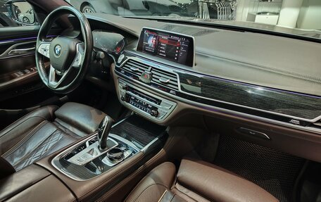 BMW 7 серия, 2019 год, 6 398 000 рублей, 14 фотография