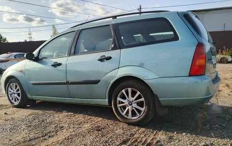 Ford Focus IV, 2001 год, 355 000 рублей, 3 фотография