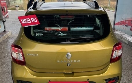 Renault Sandero II рестайлинг, 2015 год, 900 000 рублей, 2 фотография