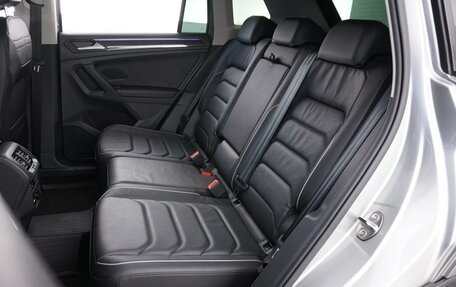 Volkswagen Tiguan II, 2020 год, 2 999 077 рублей, 9 фотография