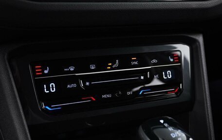 Volkswagen Tiguan II, 2020 год, 2 999 077 рублей, 16 фотография