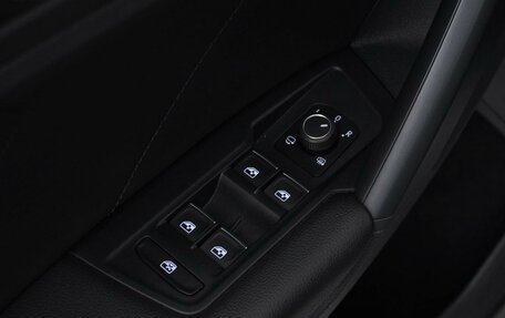 Volkswagen Tiguan II, 2020 год, 2 999 077 рублей, 17 фотография