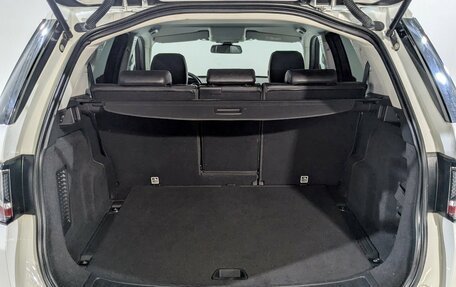 Land Rover Discovery Sport I рестайлинг, 2017 год, 2 350 000 рублей, 16 фотография