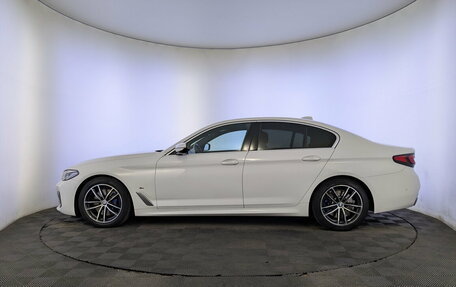 BMW 5 серия, 2021 год, 4 400 000 рублей, 8 фотография