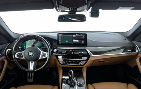 BMW 5 серия, 2021 год, 4 400 000 рублей, 14 фотография
