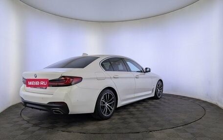 BMW 5 серия, 2021 год, 4 400 000 рублей, 5 фотография
