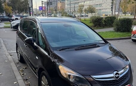 Opel Zafira C рестайлинг, 2013 год, 1 700 000 рублей, 2 фотография