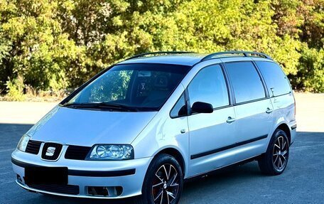SEAT Alhambra II рестайлинг, 2001 год, 550 000 рублей, 1 фотография