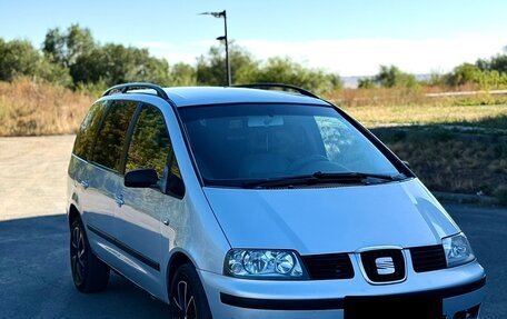 SEAT Alhambra II рестайлинг, 2001 год, 550 000 рублей, 3 фотография