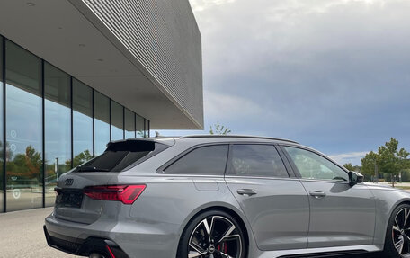 Audi RS 6, 2022 год, 17 000 000 рублей, 6 фотография