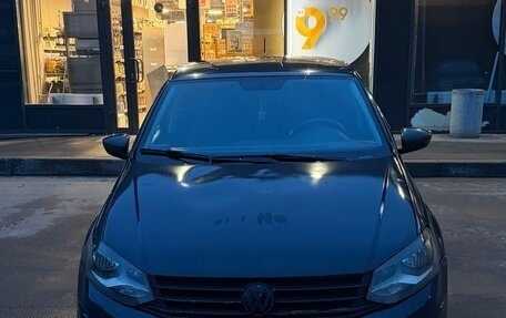 Volkswagen Polo VI (EU Market), 2018 год, 500 000 рублей, 1 фотография