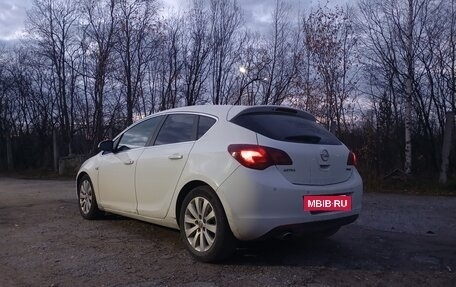 Opel Astra J, 2011 год, 460 000 рублей, 4 фотография