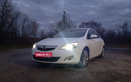 Opel Astra J, 2011 год, 460 000 рублей, 5 фотография
