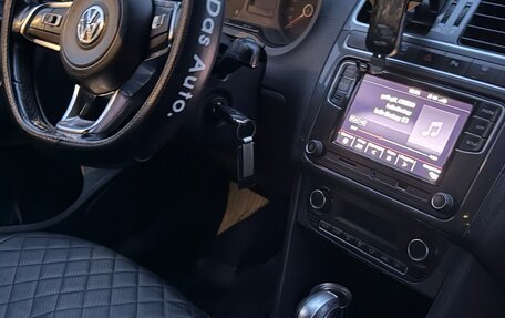 Volkswagen Polo VI (EU Market), 2018 год, 500 000 рублей, 10 фотография