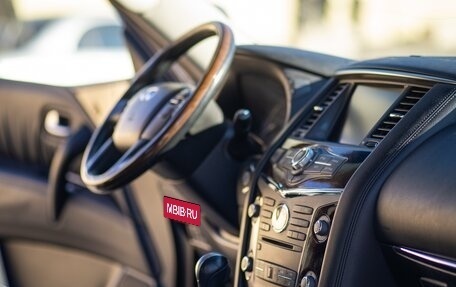 Infiniti QX56, 2012 год, 1 800 000 рублей, 4 фотография