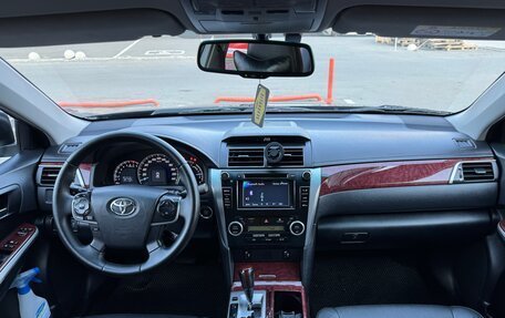 Toyota Camry, 2014 год, 1 700 000 рублей, 15 фотография
