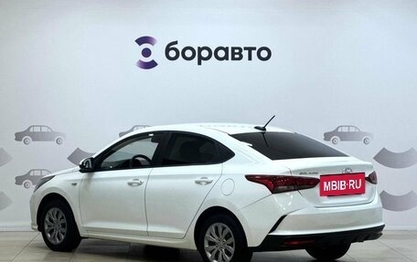 Hyundai Solaris II рестайлинг, 2021 год, 1 650 000 рублей, 6 фотография