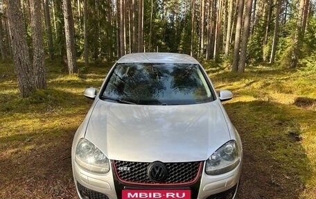 Volkswagen Golf V, 2007 год, 560 000 рублей, 2 фотография